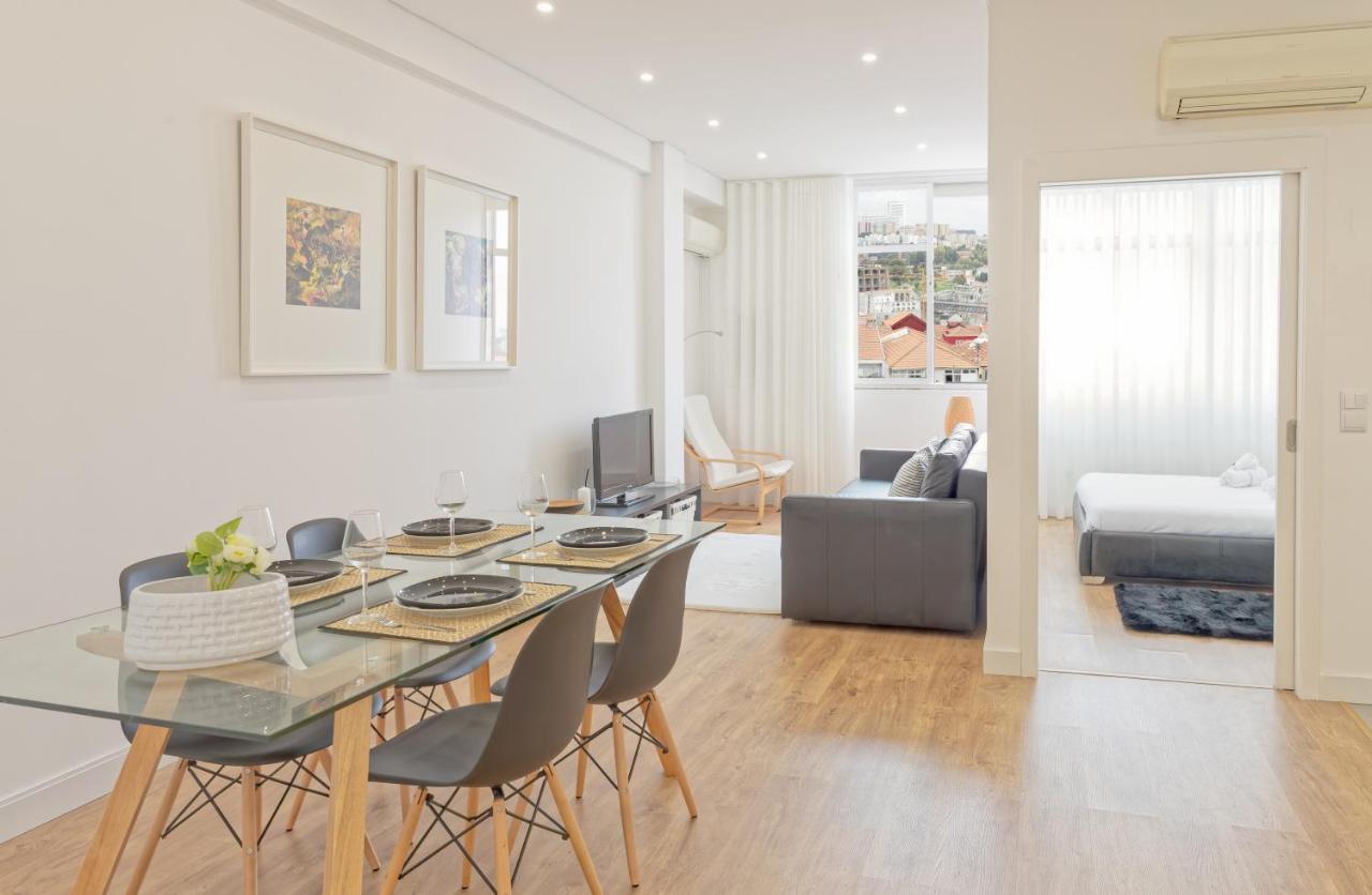 Luxury Prime Batalha Apartments Порто Екстериор снимка